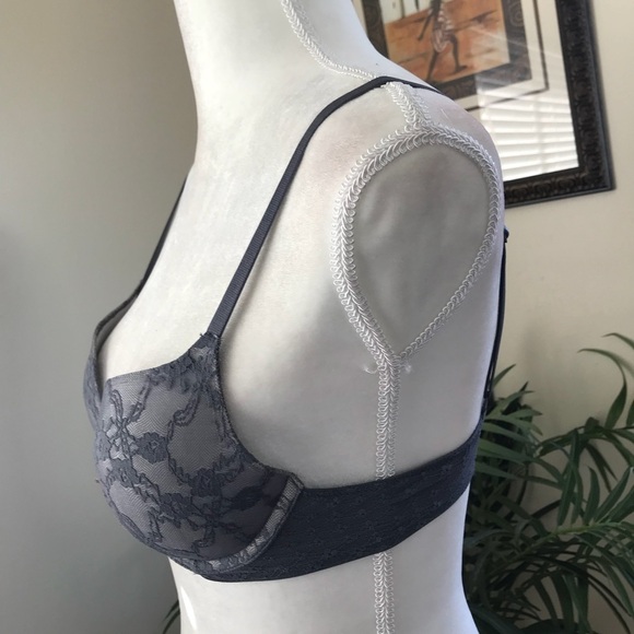 Victoria’s Secret Lace Push Up Cross Strap Bra 32C - Picture 5 of 8